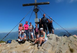 Hiking days in early summer and autumn!